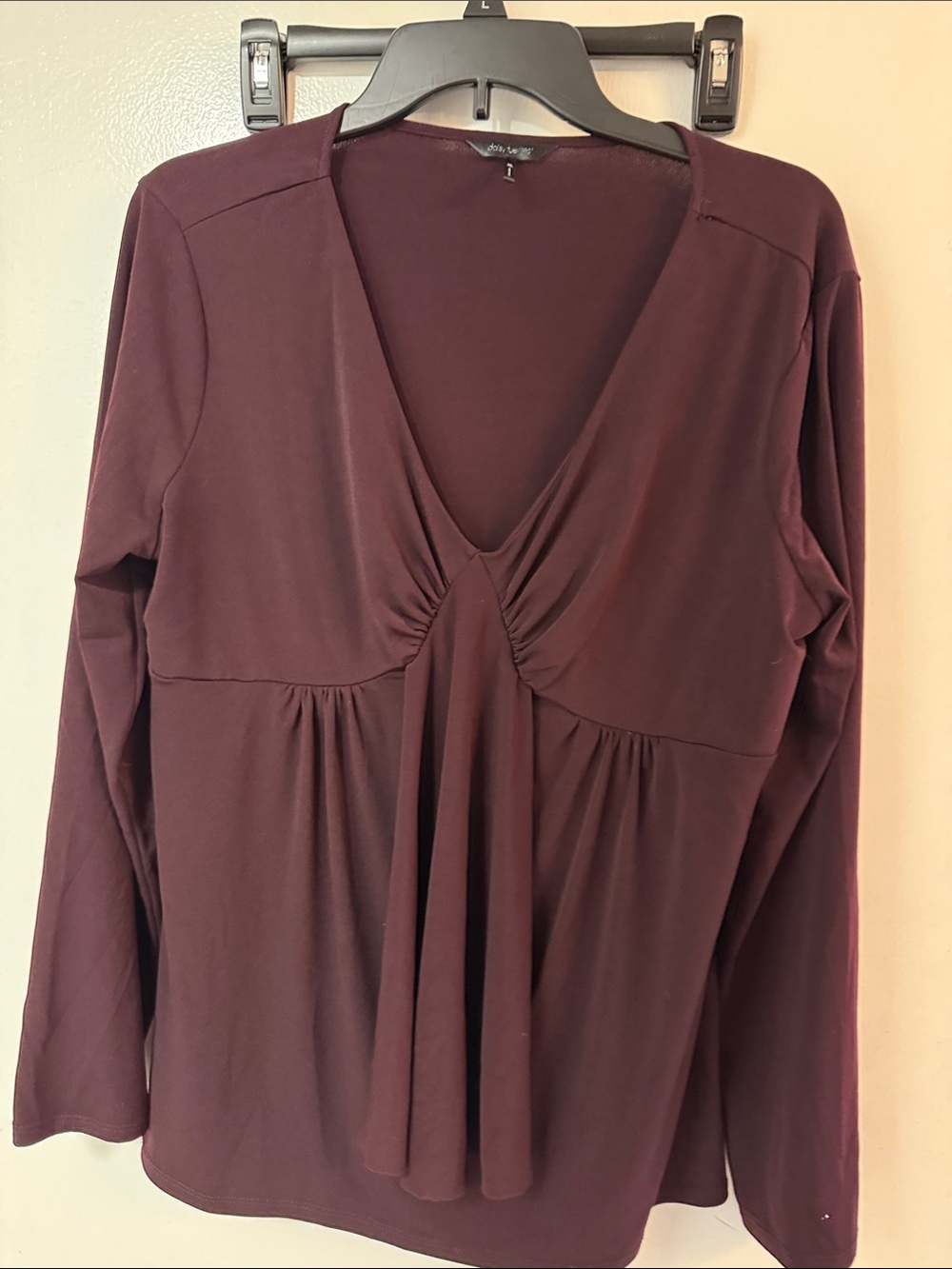 Daisy Fuentes Long-Sleeve V-Neck Gathered Front Top - Plum